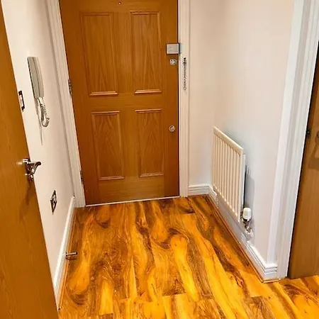 Luxurious River View Apartment Londra Esterno foto