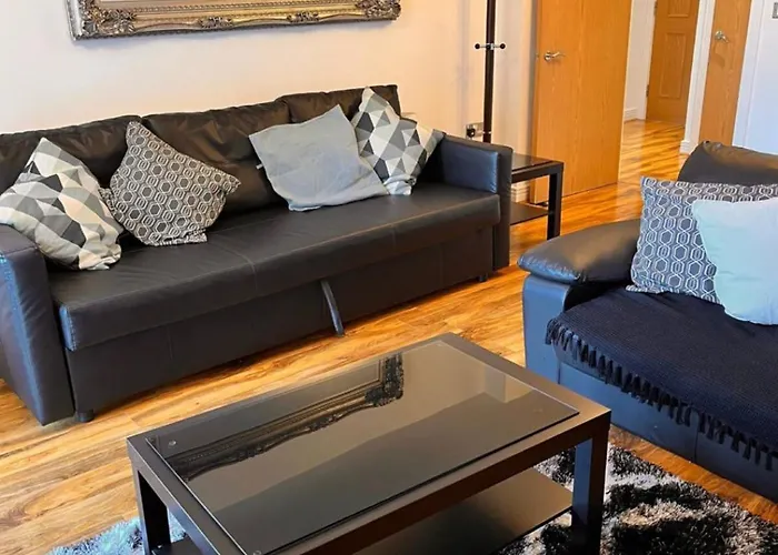 Luxurious River View Apartment